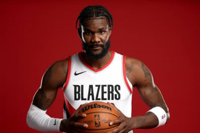 开拓者与艾顿达成买断协议,杨瀚森迎来更多机会 开拓者与艾顿达成买断协议,杨瀚森迎来更多机会