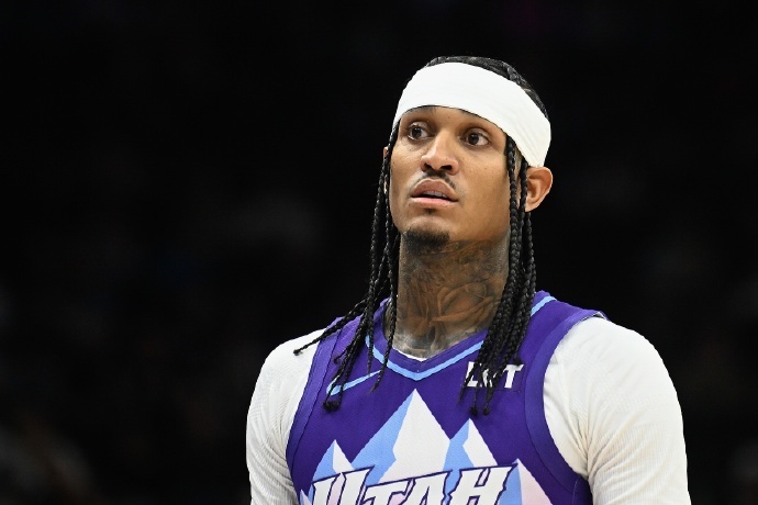 爵士买断克拉克森,开启球队重建新篇章 爵士买断克拉克森,开启球队重建新篇章