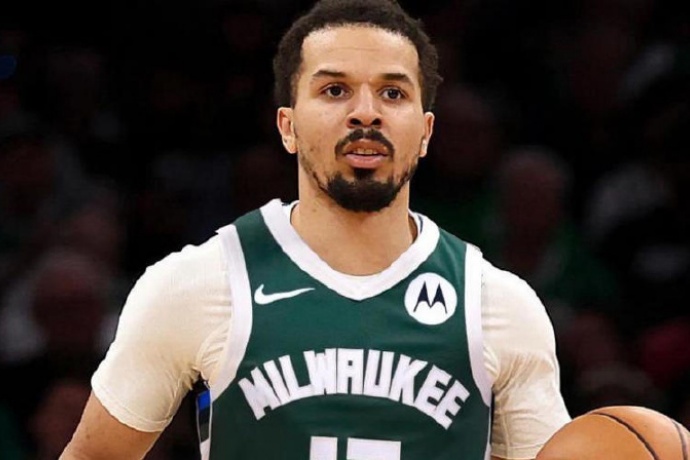 科尔·安东尼新赛季身披50号,传承父亲荣耀 科尔·安东尼新赛季身披50号,传承父亲荣耀